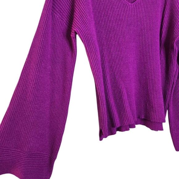 Free Press Women’s Small V-Neck Sweater Ribbed Knit Pullover Long Sleeve Viscose - Picture 4 of 8